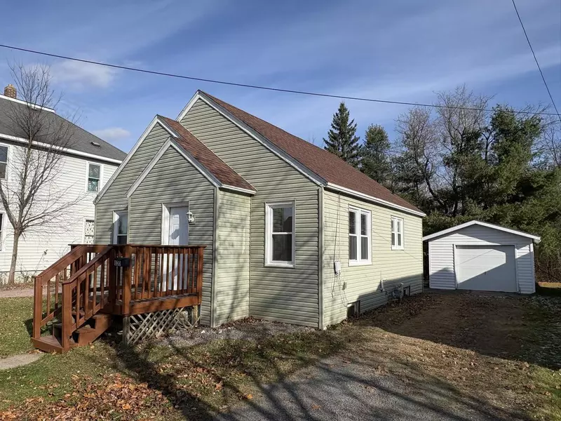 820 10TH AVENUE NORTH, Wisconsin Rapids, WI 54495