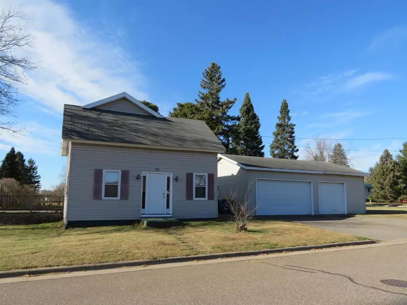 402 S COOPER STREET, Merrill, WI 54452