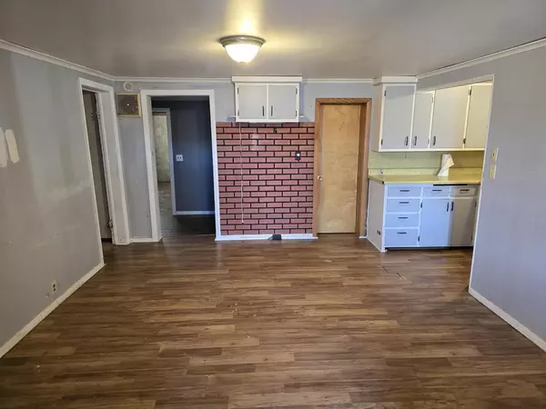 Wisconsin Rapids, WI 54495,511 N 7TH AVENUE