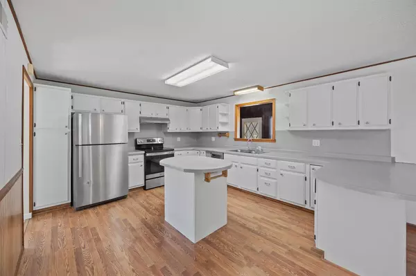 Stevens Point, WI 54481,3528 FOURTH AVENUE