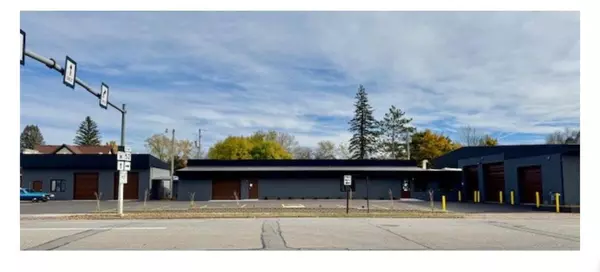 Wausau, WI 54403,2105 N 6TH STREET #South Shop 3,139 SF