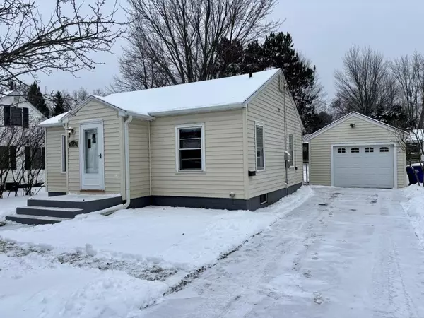 Wausau, WI 54401,934 S 21ST AVENUE