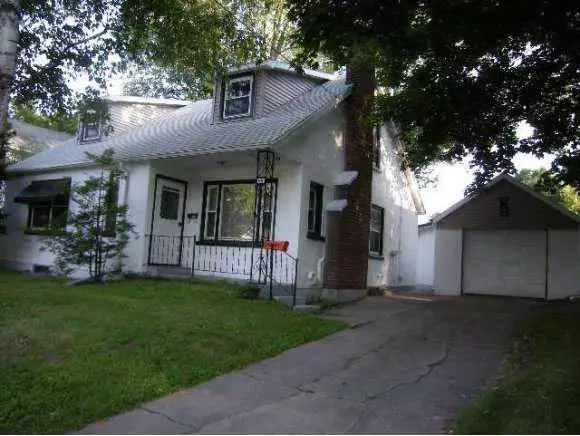 100 W 14TH, Clintonville, WI 54929