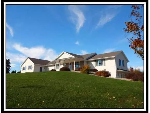 W7488 CENTER VALLEY RD, Shiocton, WI 54170