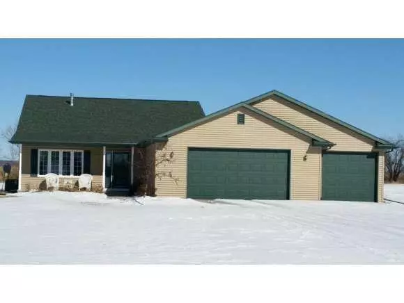 W2064 BUTTERCUP AVE, Berlin, WI 54923