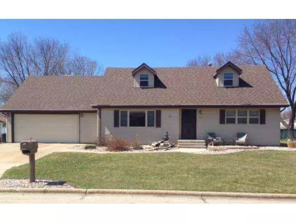 Menasha, WI 54952,1112 MEADOWVIEW DR