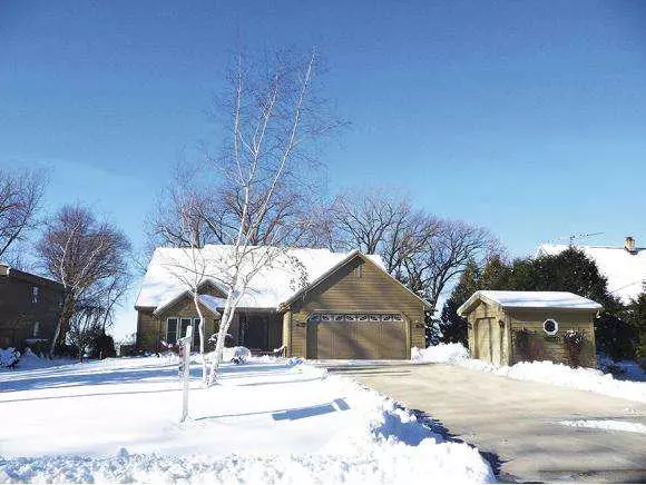 N8170 DEADWOOD POINT RD #N8170, Fond Du Lac, WI 54937