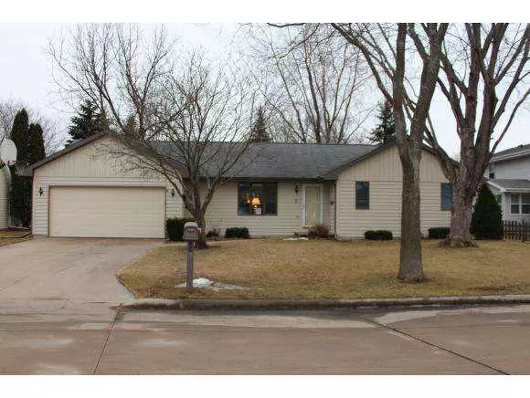 5 THISTLE DOWN CT, Appleton, WI 54915