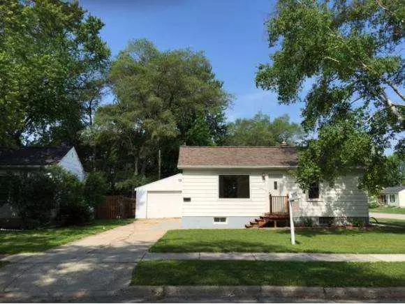 240 WEIS AVE, Fond Du Lac, WI 54935