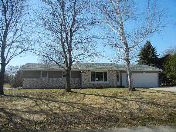 New Franken, WI 54229,5040 CALEDONIA DR