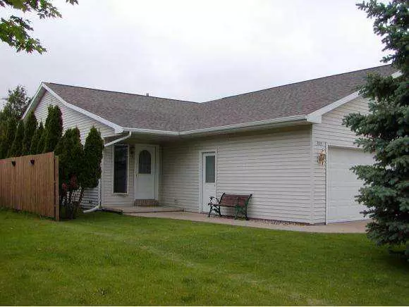 255 S WESTFIELD ST, Oshkosh, WI 54902