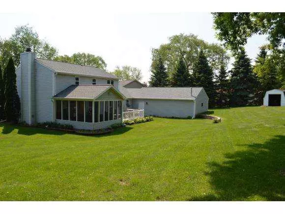 Ashwaubenon, WI 54313,1405 CAREFREE CT