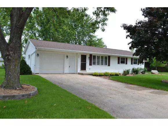 325 JANET, Wrightstown, WI 54180