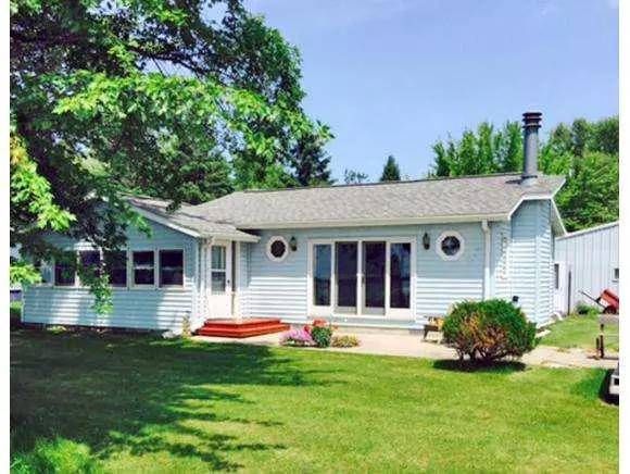 W5635 PINES LN, Wausaukee, WI 54177