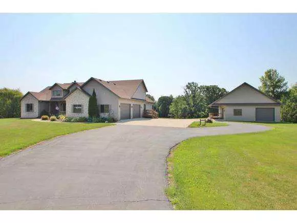 16055 CLARKS MILLS RD #16055, Reedsville, WI 54230