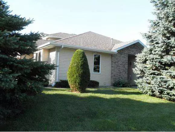 2679 W 9TH AVE, Oshkosh, WI 54904