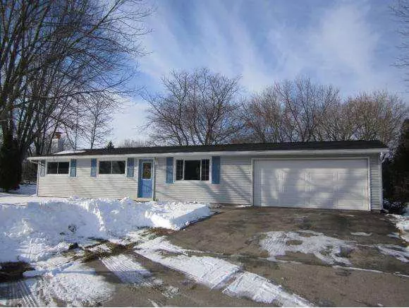 Winneconne, WI 54986,224 N 8TH AVE