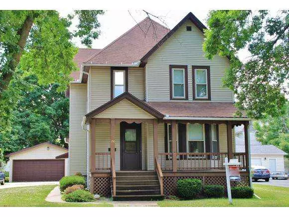 196 E 2ND ST, Fond Du Lac, WI 54935