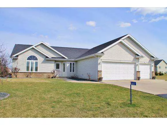 Fond Du Lac, WI 54937,N6467 CANTERBURY DR