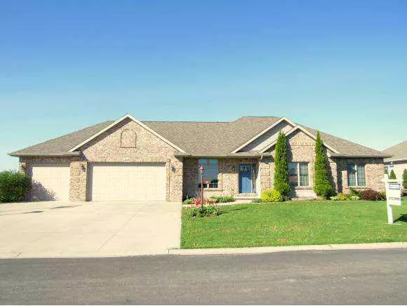 460 GORDON WAY, Wrightstown, WI 54180