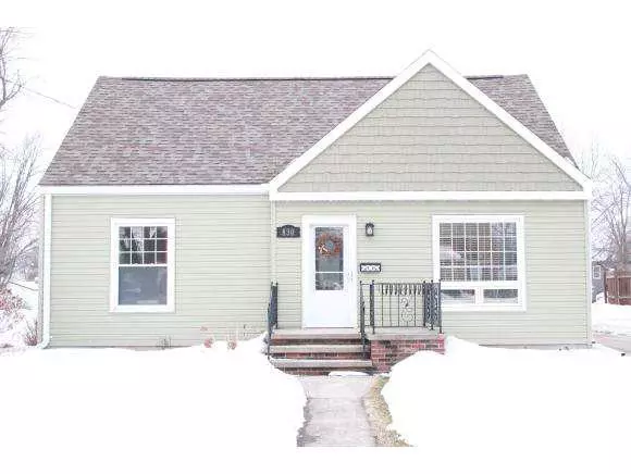 830 MARTIN ST, Menasha, WI 54952