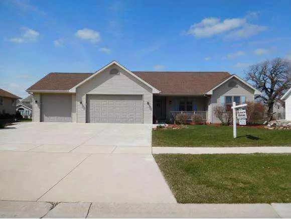 1206 WINCHESTER AVE, Fond Du Lac, WI 54935