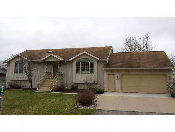 W195 KINGS WAY, Sherwood, WI 54169