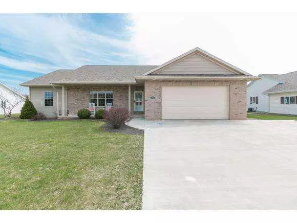 134 REMINGTON DR #134, Seymour, WI 54165