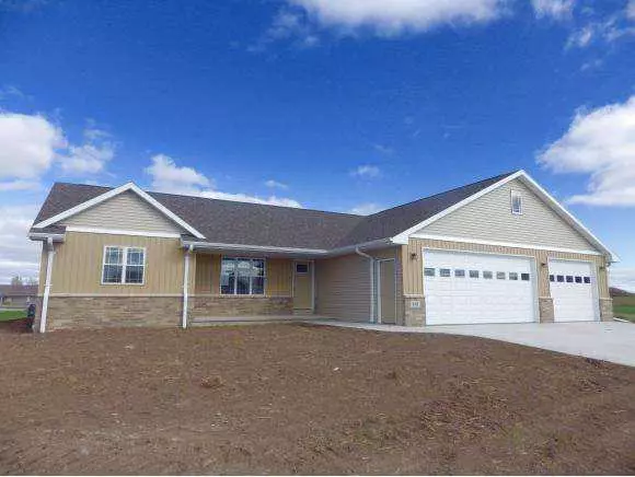 540 SUNNY VISTA #540, Seymour, WI 54165