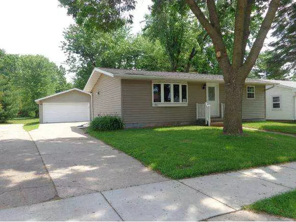 1016 S CLEVELAND ST, Shawano, WI 54166