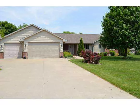 W6058 BLAZING STAR DR, Appleton, WI 54915