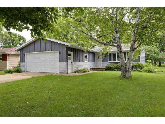 1210 S LEE, Appleton, WI 54915