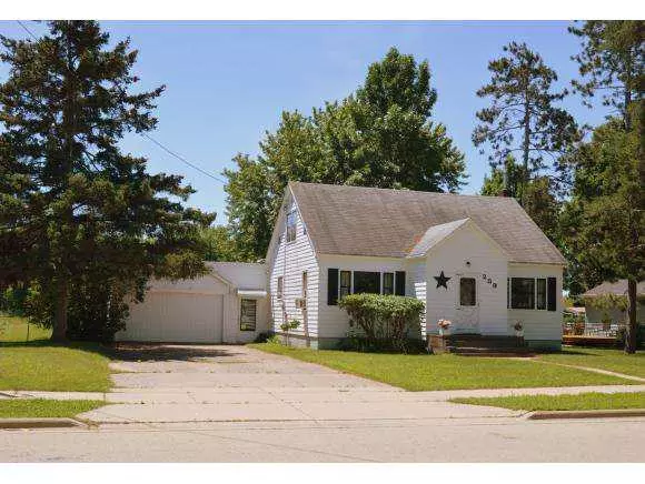 289 W HOWARD ST #289, Manawa, WI 54949