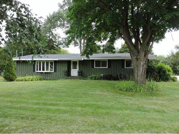 706 S PINE ST, Weyauwega, WI 54983