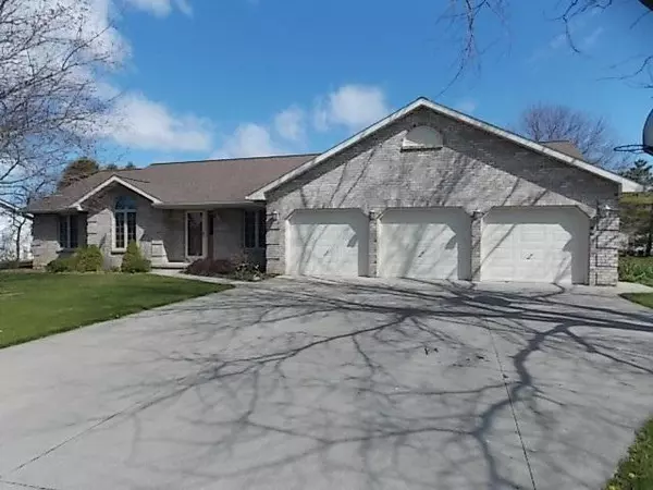 2825 CHAR LA MAR DRIVE, Green Bay, WI 54311