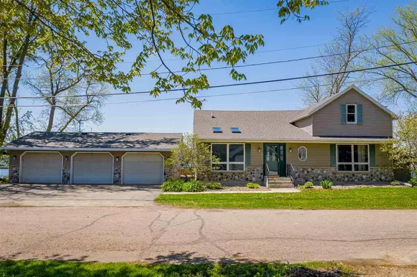 Fremont, WI 54940,105 S RIVER STREET