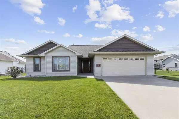 1838 JUSTIN DRIVE, Omro, WI 54963