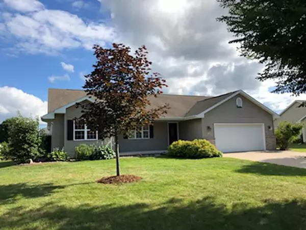 N1832 MEDINA DRIVE, Greenville, WI 54942