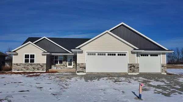 3535 GLEN OAKS PASS, Green Bay, WI 54311