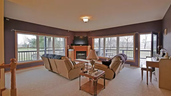 Waupaca, WI 54981,1567 FOXFIRE COURT