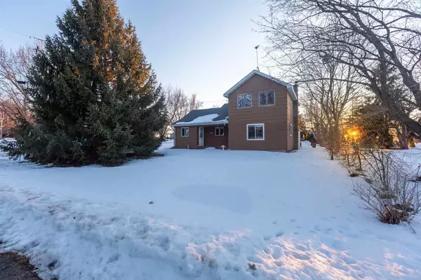 2739 QUINCY STREET, Omro, WI 54980