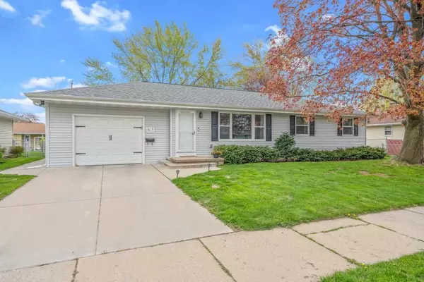 1613 S ONEIDA STREET,  Green Bay,  WI 54304