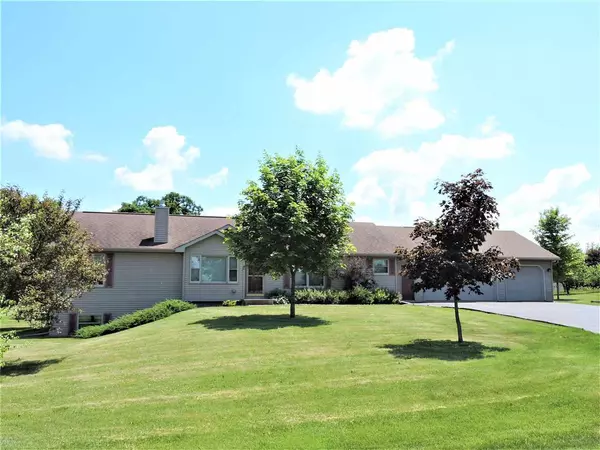 7365 MEADOWRIDGE DRIVE, Pickett, WI 54964