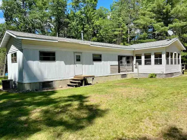 Mountain, WI 54149,15303 GRINDLE OAK DRIVE