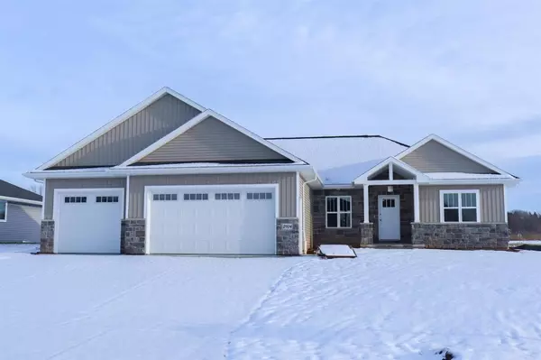 2904 BALLY BUNION LANE, Green Bay, WI 54311