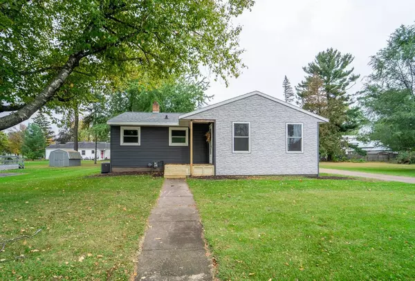 407 E ALFRED STREET, Weyauwega, WI 54983