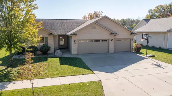 Neenah, WI 54956,328 CASTLE OAK DRIVE