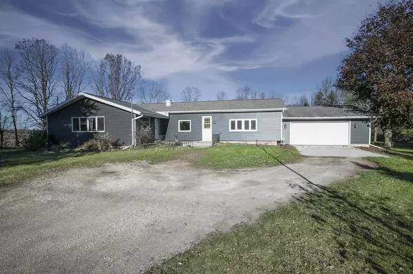 16424 HWY 151, Valders, WI 54245