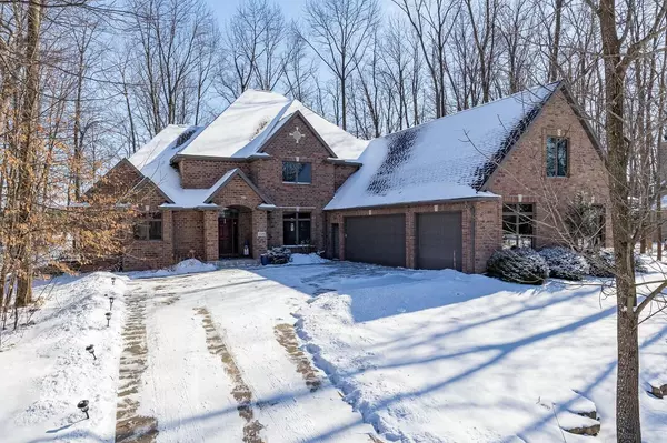 N1490 FOREST GLEN DRIVE, Greenville, WI 54942