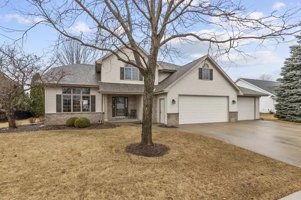 4811 N BROOKSHIRE DRIVE, Appleton, WI 54913